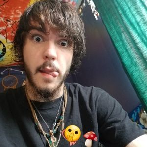 Meet your Posher, Logan